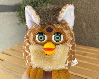 ファービーバディーズ スノウレパード 茶目 Furby/ファービー・TOMY/トミー・ホワイト×ヒョウ柄・Snow