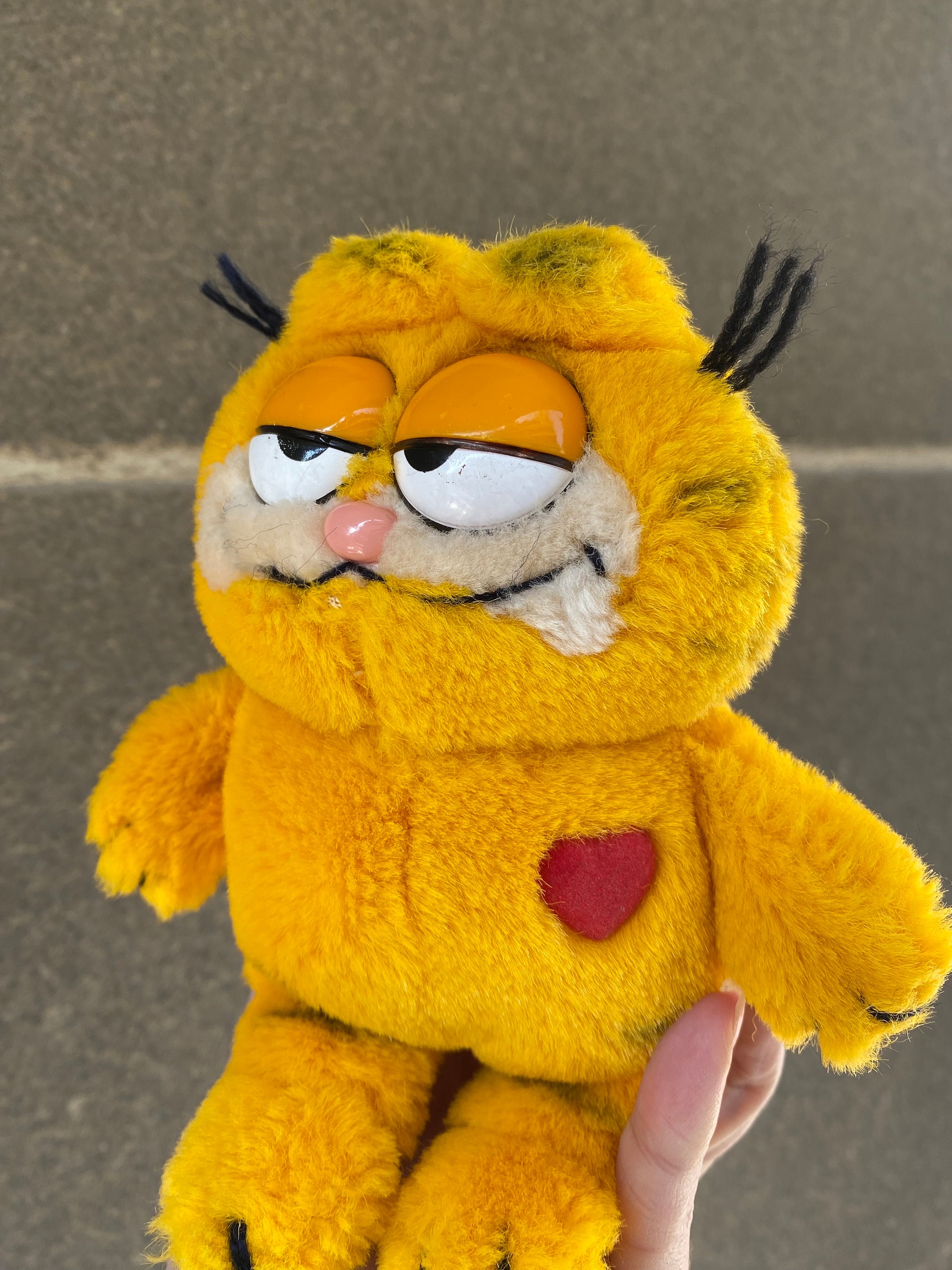 1980年代のヴィンテージ、ダキン社製ガーフィールドのぬいぐるみ