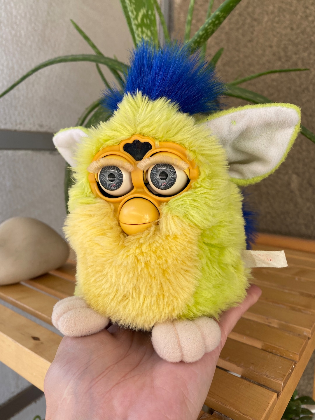 Yellow Furby Kiwi 1998 WORKING Tomy Japanese, Lime Green Yellow Furby Kiwi 1998 WORKING Tomy Japanese, Lime Green