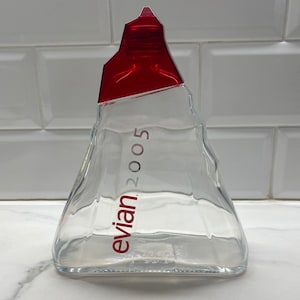 evian エビアン パリ モチーフ ミニプレート 6枚セットヴィンテージ Evian glass bottle - Etsy 日本