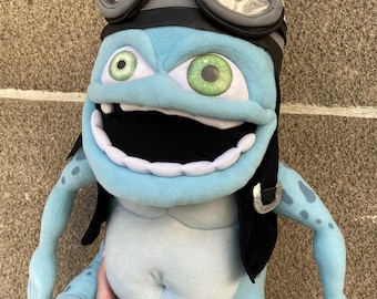 ぬいぐるみ Crazy Frog Crazy Frogの通販 by にな｜ラクマ