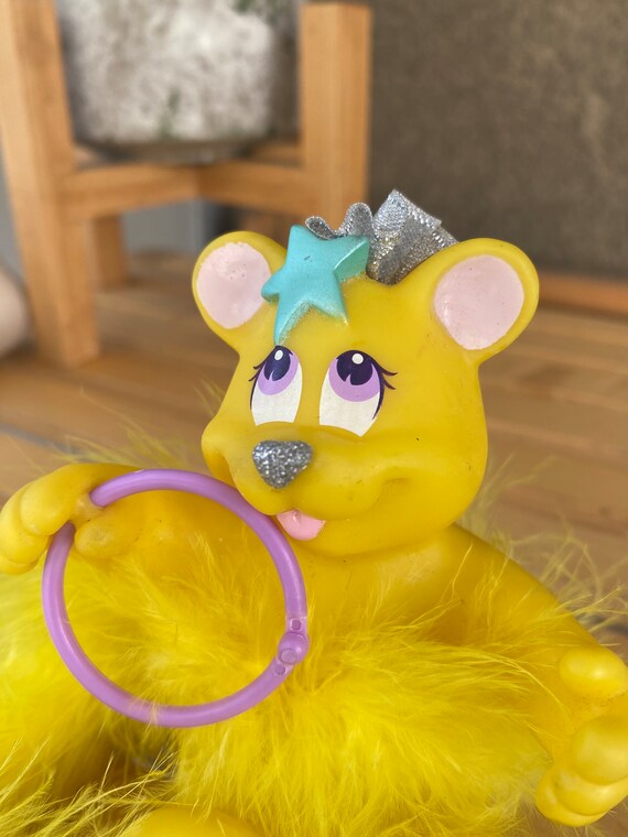 fluffy surprise ビンテージ ぬいぐるみ Vintage Fluffy Surprise Yellow Bear Toy: Vivid Imaginations, 1998