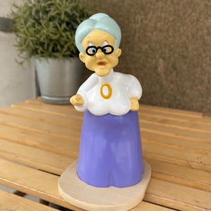 Vintage Granny Emma Webster figure Deagostini 2004, Looney Tunes & Merrie Melodies collectable pvc figurine