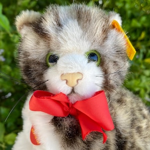 Vintage Steiff Snuffi Cat plush 2928/15 made in West Germany with brass button in ear for collectors or a gift