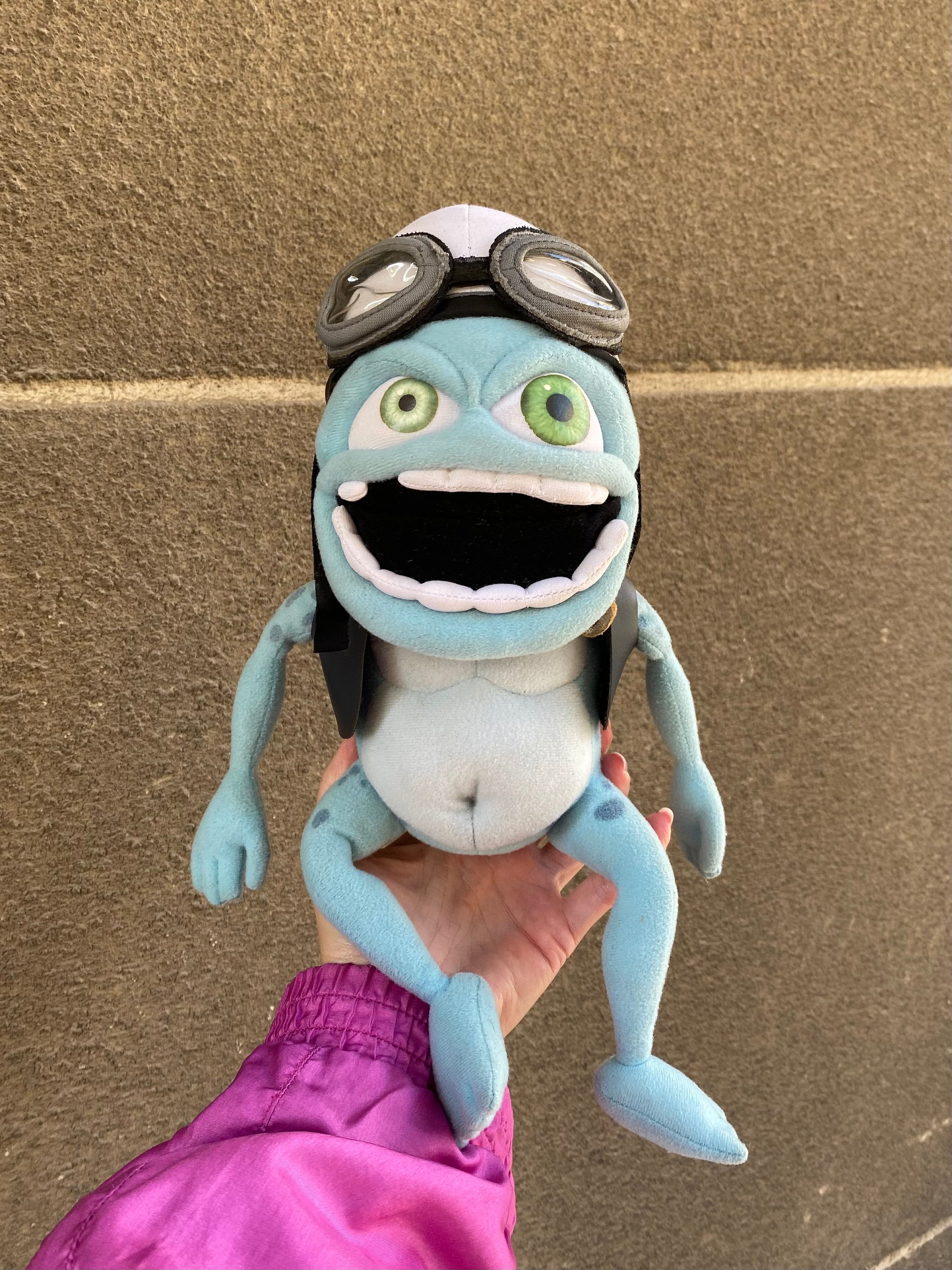 The Annoying Thing Crazy Frog Talking Toy, Small Blue Frog
