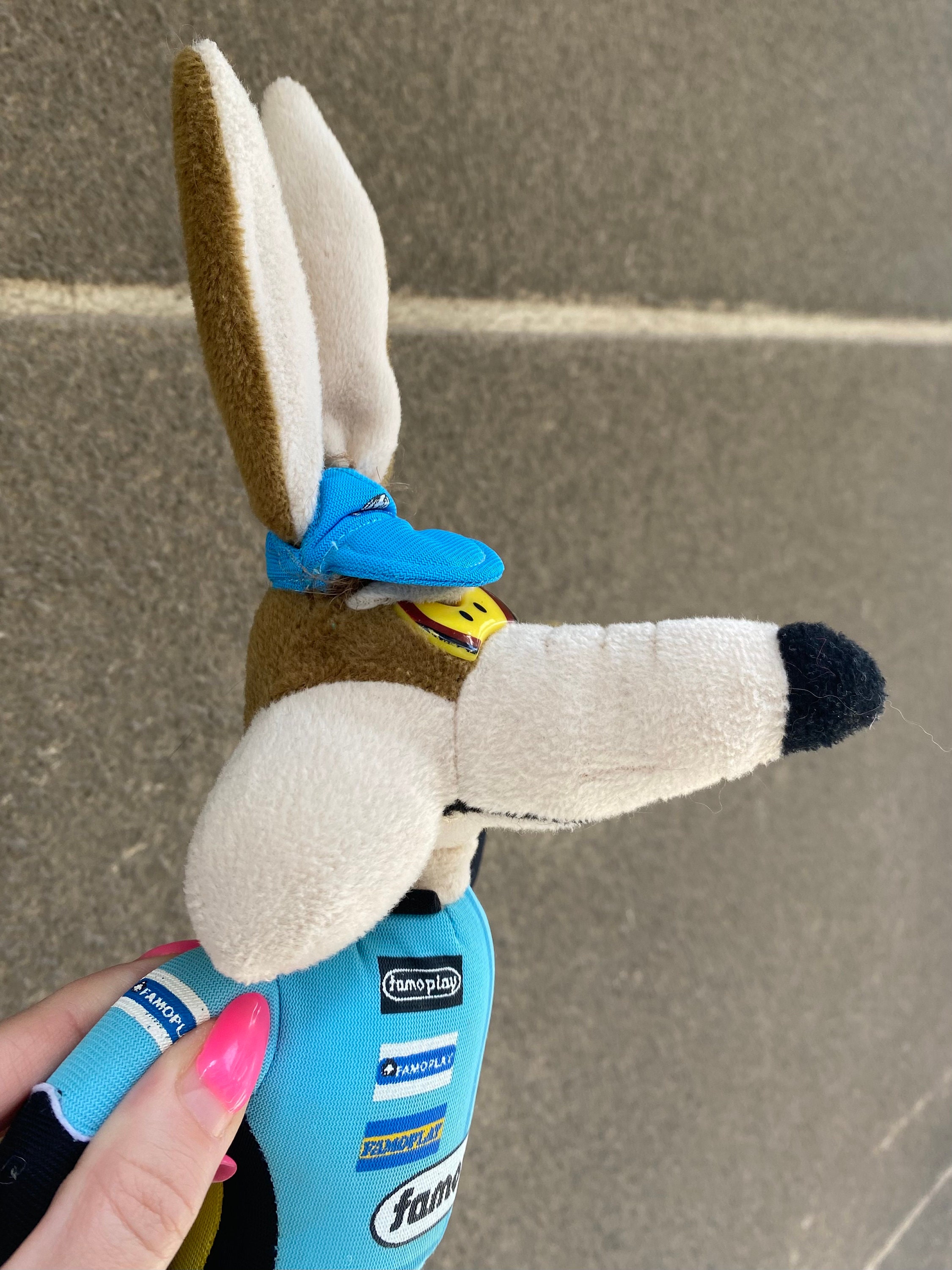 ワイリー・コヨーテ ぬいぐるみ ビンテージ90sタグ付き ワイリー・コヨーテ ぬいぐるみ ビンテージ90sタグ付き ルーニー