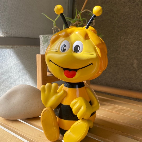 Cute Maya the Bee shampoo bottle / yellow plastic bubble bath for Maya the Bee fans and collectors