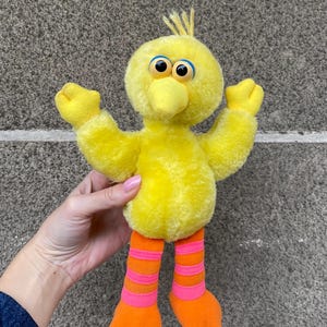 Sesame Street Big Bird small plush toy 1990s, Jim Henson’s muppet vintage yellow funny bird