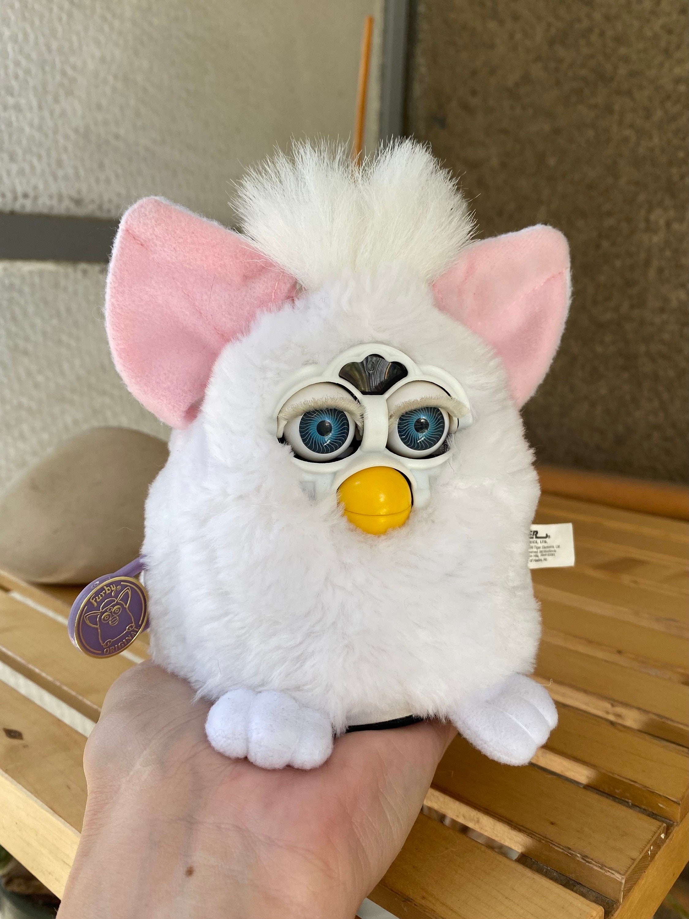 White Furby Baby Snowy 1999 (moves Nonstop, Read Pls) for