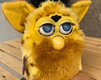 ファービー ブーム 英語版 クリスタルシリーズ イエロー Yellow-orange Furby Boom Crystal Series WORKING, Colourful