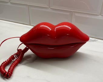 Vintage Red Lips Telephone 1990s WORKING, red pop art kitsch phone unusual home decor