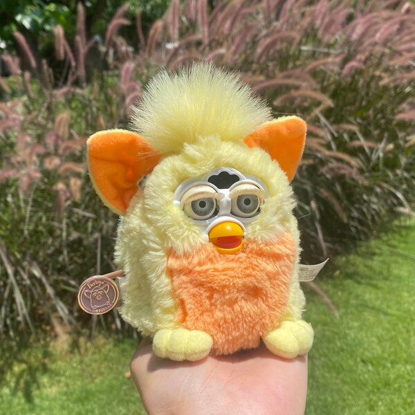 Furby Baby Sunny Yellow 1999 WORKING, yellow orange vintage with grey eyes Furby Babies