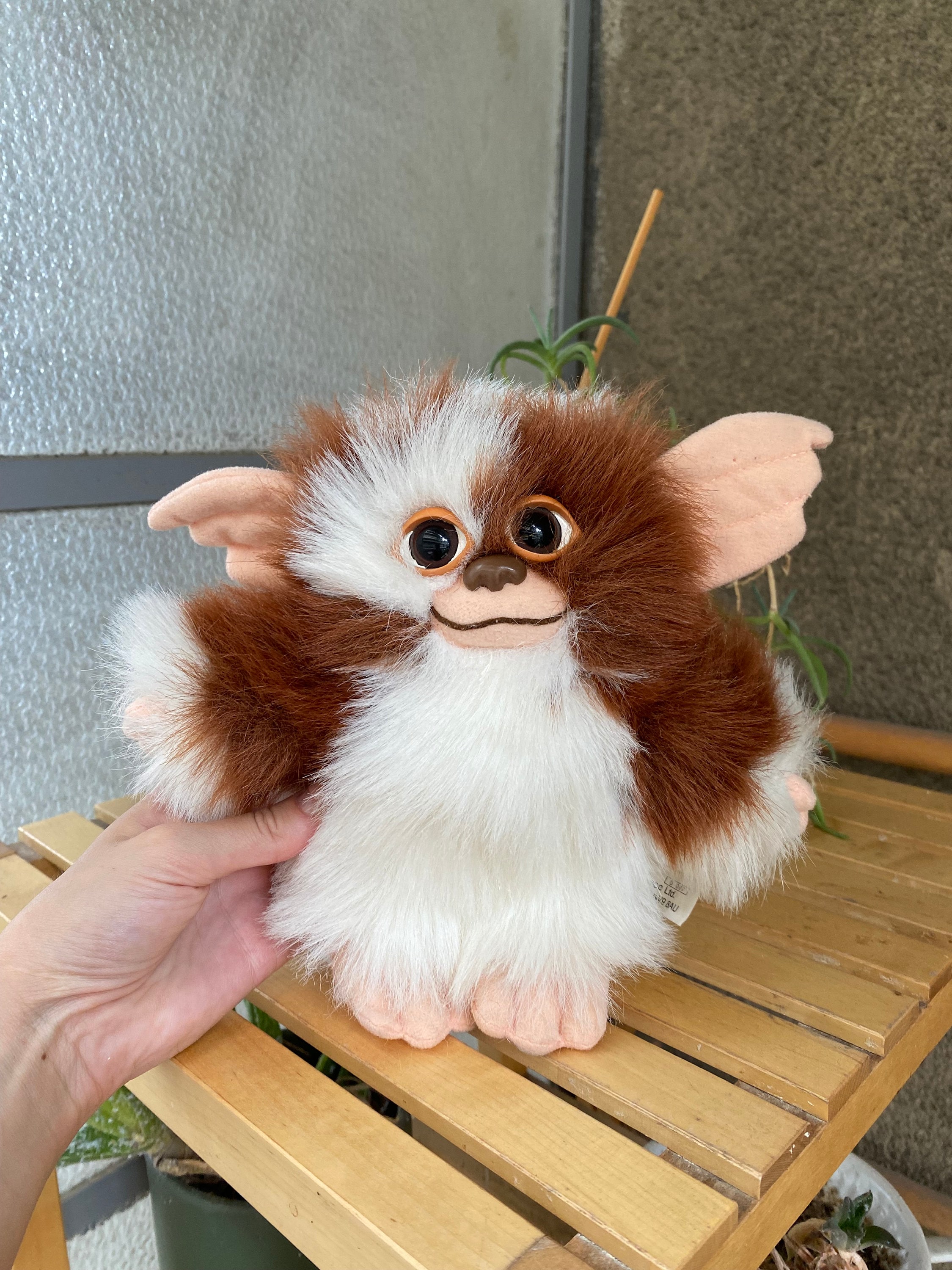 A Vintage 1990s Gremlins Gizmo Santa Soft Toy Plush. 