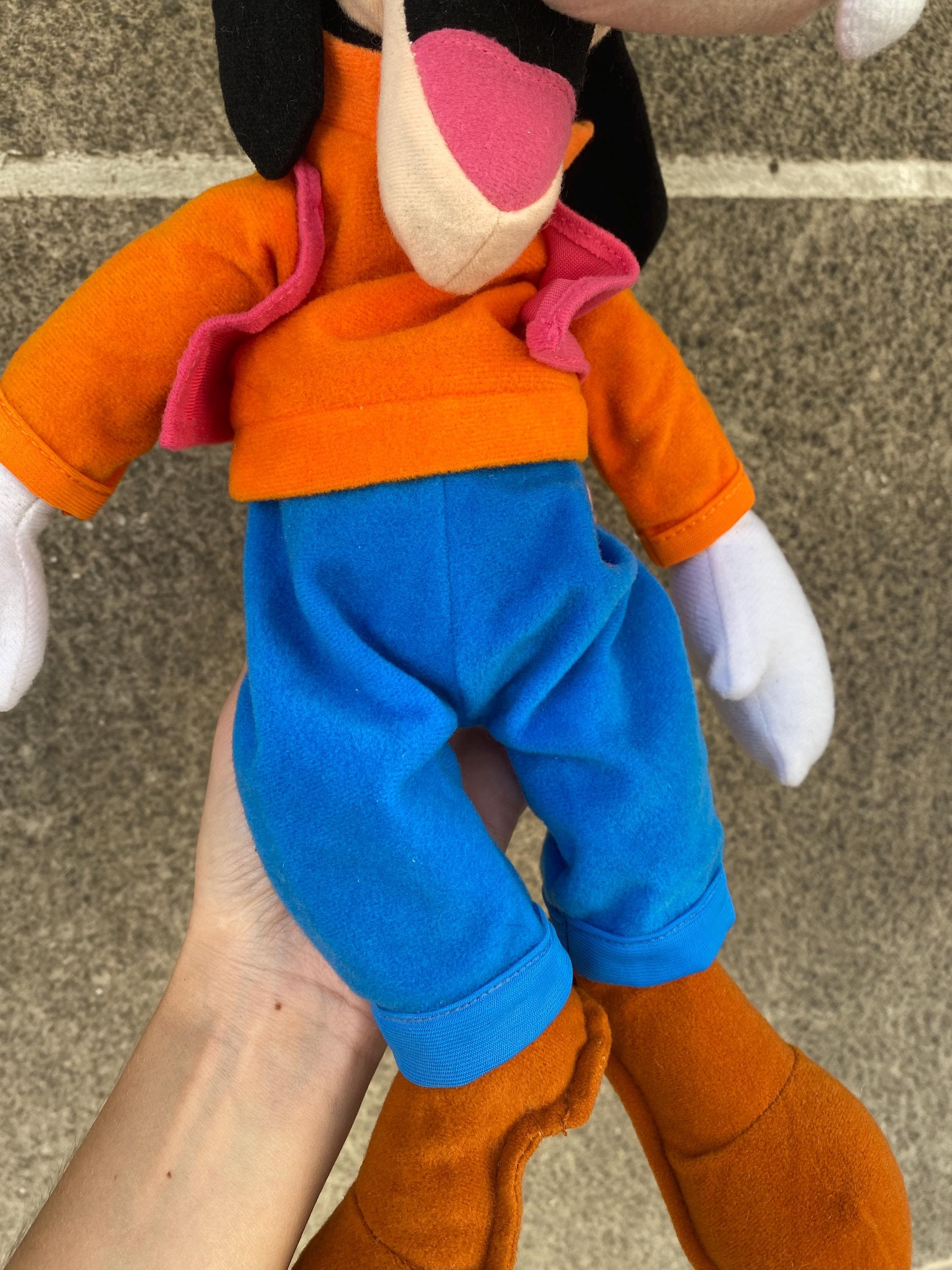 Dingo - Portrait du Personnage Disney de Mickeyville
