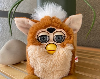 Brown Furby Coffee 1998 WORKING Tomy Japanese, vintage rare Furby talking toy with grey eyes Tiger Electronics
