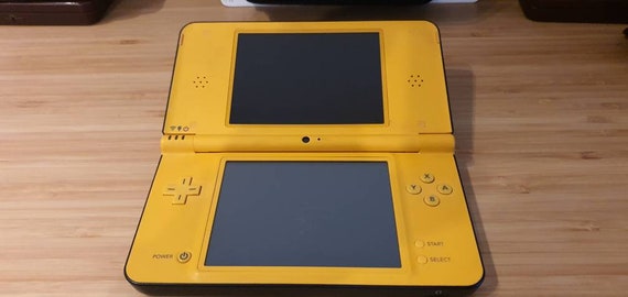 MODDED Nintendo Dsi XL Black Gray Edition. With 5000 Games. 