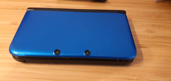 Custom Nintendo Dsi XL Blue Edition. With 100 Games. 