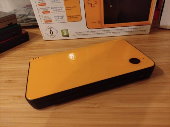 MODDED Nintendo Dsi XL Gele Editie. Met 5000 Games. -