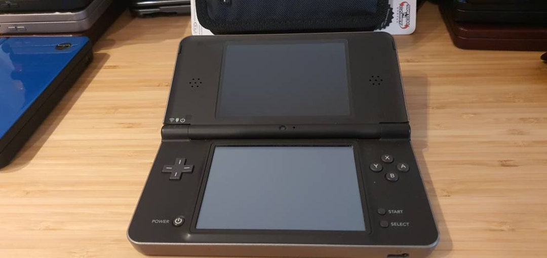 Custom Nintendo Dsi XL Black Edition. With 1000 Games. -