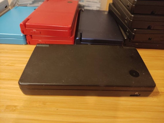 MODDED Nintendo Dsi XL Black Gray Edition. With 5000 Games. 