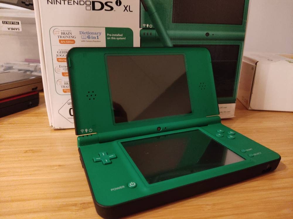 MODDED Nintendo Dsi XL Black Gray Edition. With 5000 Games. 