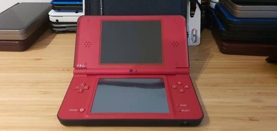 Nintendo Dsi XL Mario Limited Edition. Met 500 Games. 