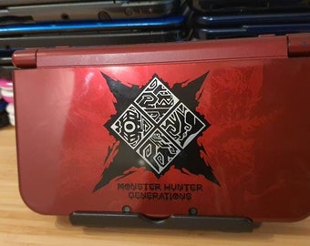 Rare new Nintendo 3ds XL monster hunter edition.250 games.128gb.Good condition.with charger.Free shipping.Fully loaded Region free device.