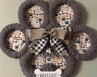 Beautiful Dog Paw Wreath