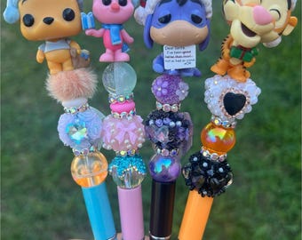 Christmas Holiday Bear & Friends Pen | Festive Beadable Pen | Cute Kawaii Stationery Gift | Refillable Sparkle Pen | Stocking Stuffer