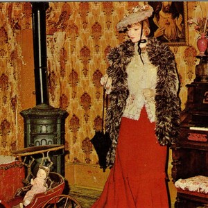 La boutique de robes de chapellerie Virginia City MT Carte postale originale PB9