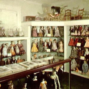 Mildred Smith Coulton Dolls Milan Historical Museum OH Carte postale originale PB8