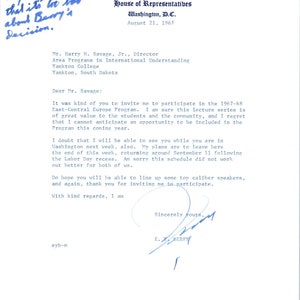 Membrete oficial de la Cámara de Representantes firmado por E.Y. Berry agosto de 1967 TK1-P6