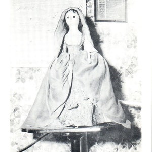 Bambola con ritratto in cera - Museo delle bambole e dei giocattoli di Maretta Bergen NY Cartolina originale PB8