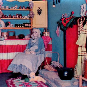 Bambola della nonna a grandezza naturale Casa delle bambole Eubank Branson Missouri Cartolina originale PB7