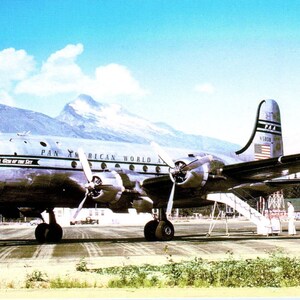 Carte postale vintage DC-4 Pan American Airways PC18
