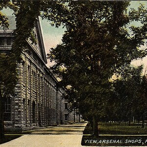 C1910 Vue sur les boutiques de l'Arsenal Rock Island IL - Carte postale de la guerre hispano-américaine PE7