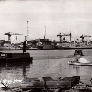 Carte postale vintage PD10 Mare Island Navy Yard Vallejo Californie RPPC