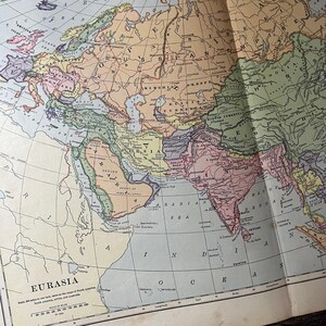 Carte de l'Eurasie, 2 pages, carte de 1901, carte V14-1
