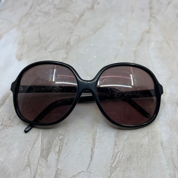 Retro Oversize Liz Claiborne LC-10 Black Sunglasse