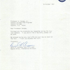 Memo con membrete del Departamento de la Fuerza Aérea David H. Crippen 1967 TK1-P7