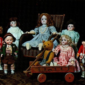 La vecchia casa marrone Museo delle bambole Göteborg Nebraska Cartolina originale PB9