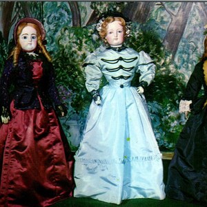 Gruppo di moda francese Casa delle bambole e museo gay Maggie Cartolina originale PB8