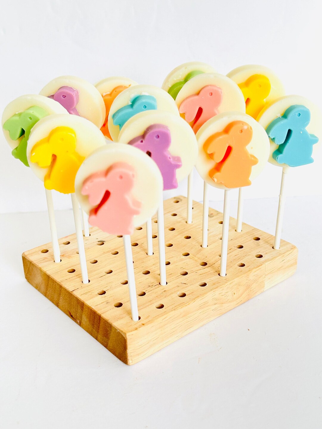 Pastel Easter lollipop main image 1