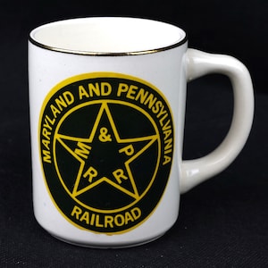 Vintage Maryland & Pennsylvania Railroad Mug: Gold Rimmed Collectible