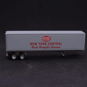 Vintage Lionel New York Central 40&#39; Trailer – O Scale Model Train Accessory
