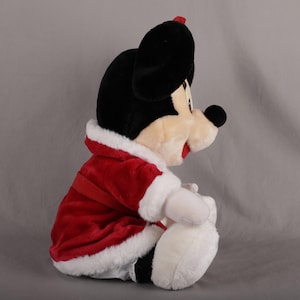Vintage Disney Parks Minnie Mouse Mrs. Claus Plush | 1990s Mouseketoys 19" Holiday Christmas Plushie, Disneyana Collectible immagine 3