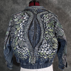 Vintage Hand-Painted Denim Jacket by Julian Lopez – One-of-a-Kind Wearable Art | Feather Design, 100% Cotton