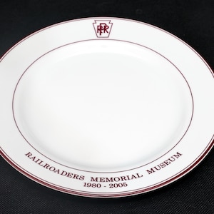 Vintage Railroaders Memorial Museum 25th Anniversary Plate – Altoona PA Train Collectible