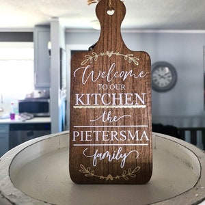 Farmhouse Mini Hanging Cutting Board, Personalized Last Name Cutting Board, Decorative Cutting Board For Wall, Hanging Kitchen Welcome Sign