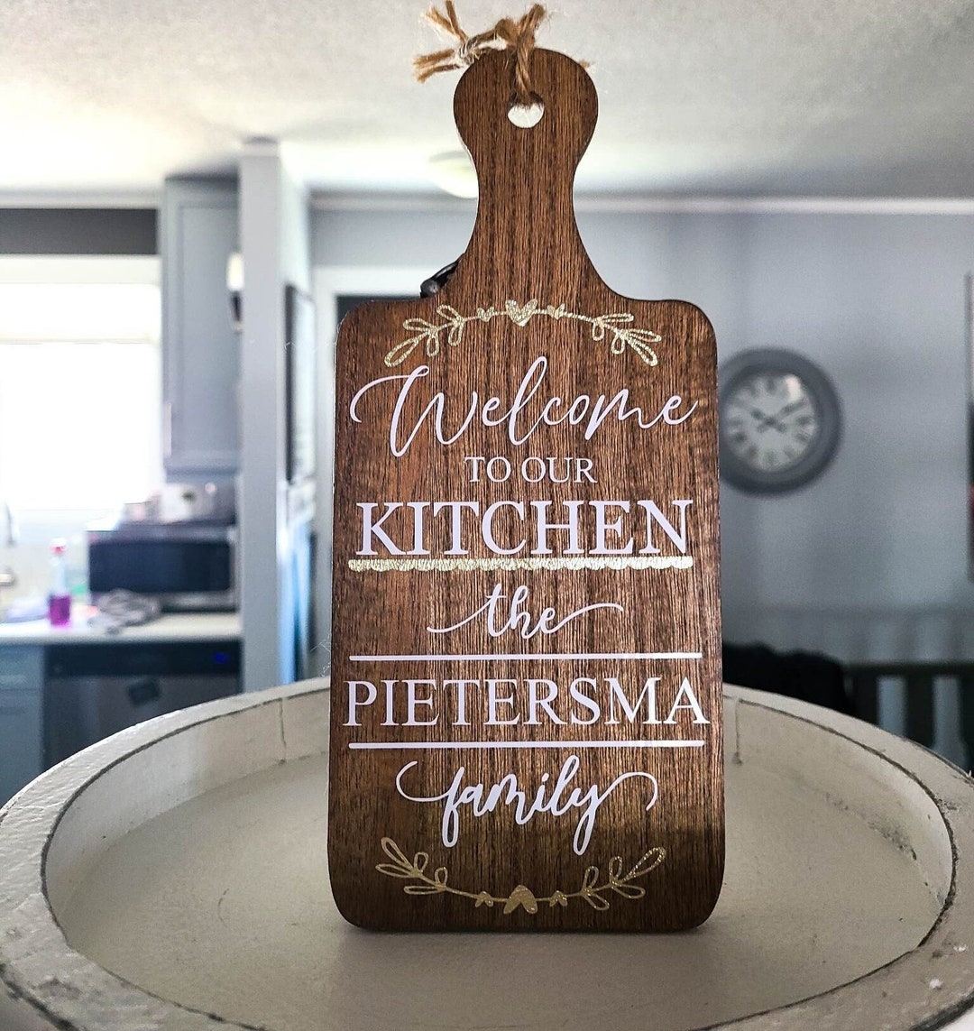 Farmhouse Mini Hanging Cutting Board, Personalized Last Name Cutting